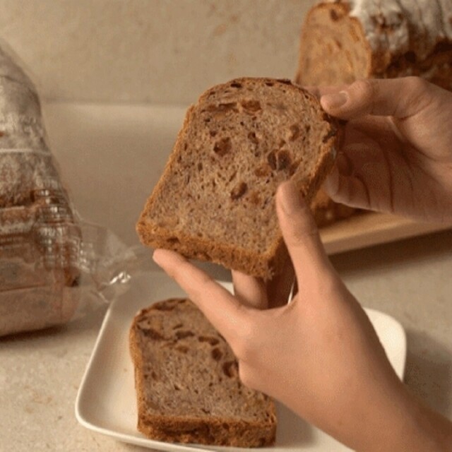 통밀빵,호밀빵,통밀식빵,호밀식빵,100%통밀빵,100%호밀빵,직스더브레드,다이어트빵,임신당뇨빵,우리밀빵,비건빵,곡물식빵,통곡물빵,곡물빵,샌드위치빵,치아바타,슈톨렌,깜빠뉴,당뇨간식,빵맛집,모닝빵,글루텐프리,비건베이커리,클루텐프리빵,통밀베이글,프로틴빵,단백질빵,오픈샌드위치,키토빵,아기빵,다이어트식빵,식전빵,통밀빵다이어트,당뇨간식,커피빵,커피식빵,모카빵,커피콩빵,크랜베리빵,식빵맛집,아기식빵,맛있는빵집,건강빵,무화과빵,천연발효종,유명빵집,무설탕빵,저염빵,무염빵